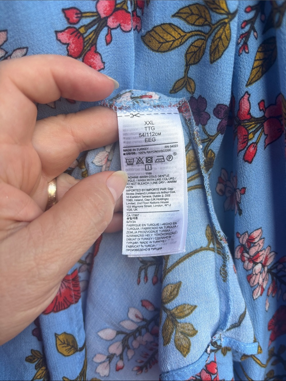 Banana republic Sky Blue Floral Tie-Neck Blouse - Picture 5 of 6